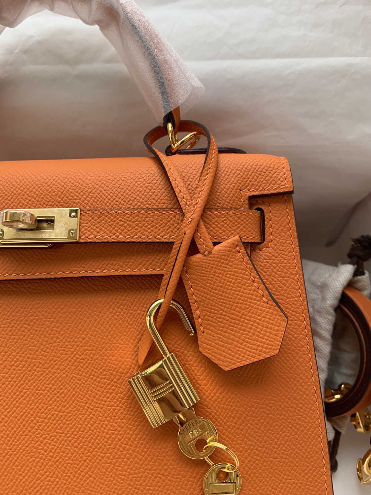 Hermes Kelly 25cm Handbag Shoulder Bag in Orange Epsom Leather